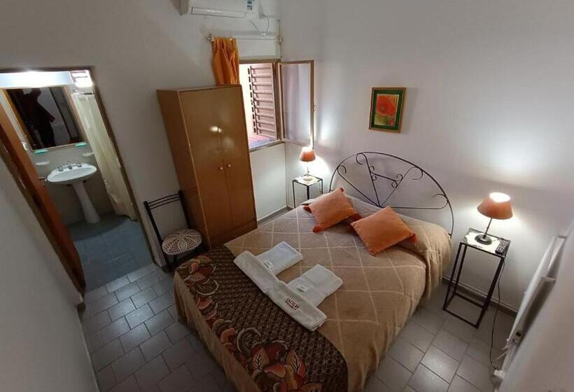 Castelar   Hotel & Apart