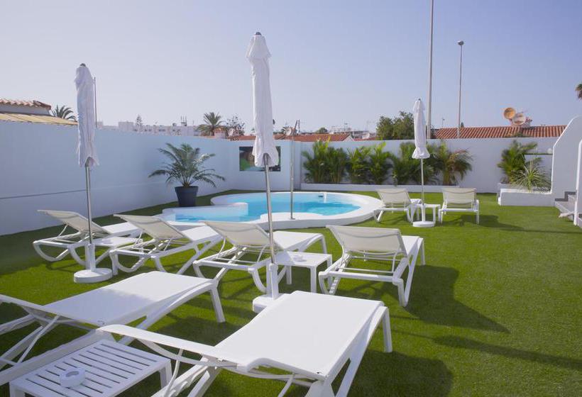 The Vintage Club  Caters To Gay Men