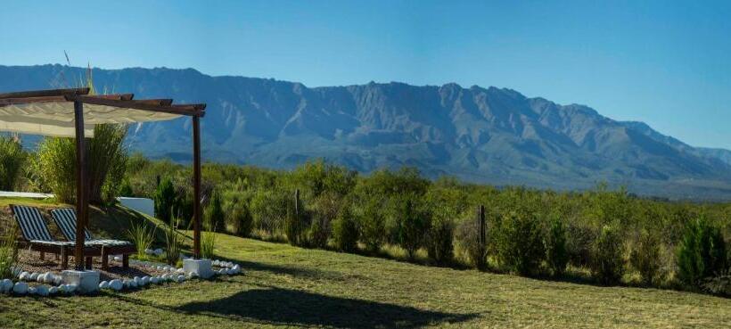 هتل Colinas De Nono