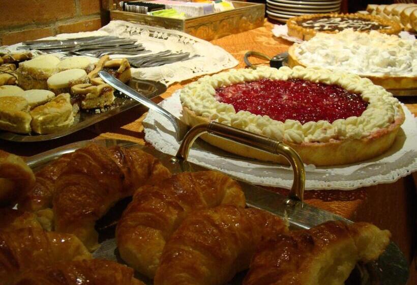 Отель Costa Limay