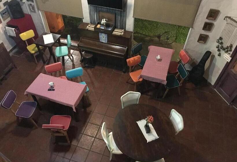 Hotel Cristobal De Colón