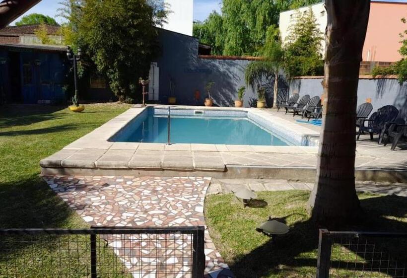 Hotel Cristobal De Colón