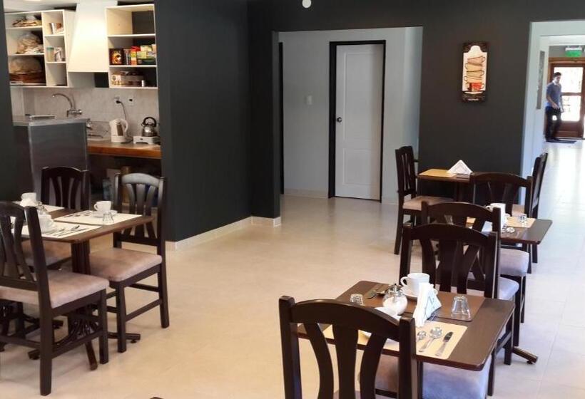 ホテル Cueva De Las Manos