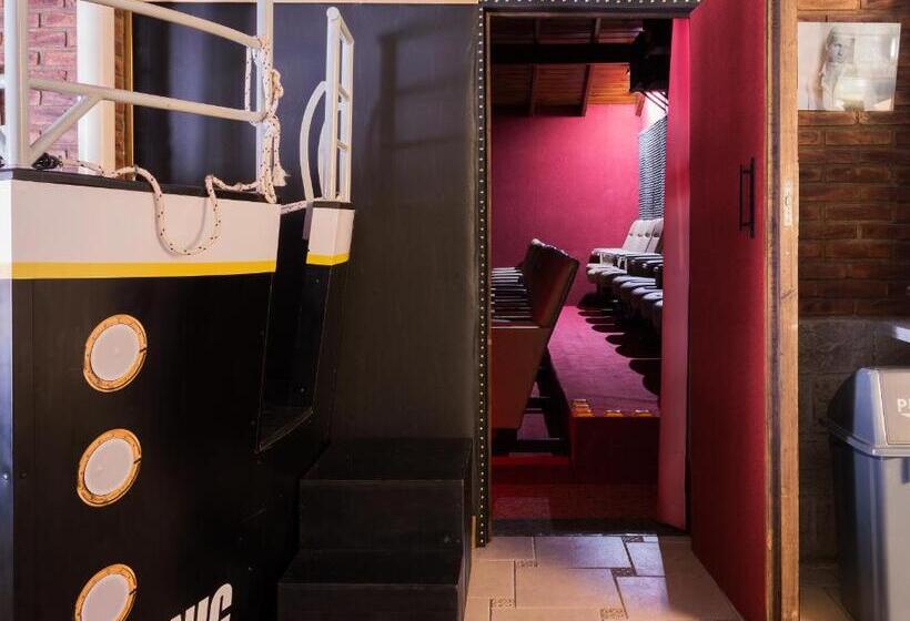 ホテル De Cine Las Golondrinas