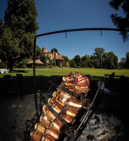 Отель Estancia Villa Maria