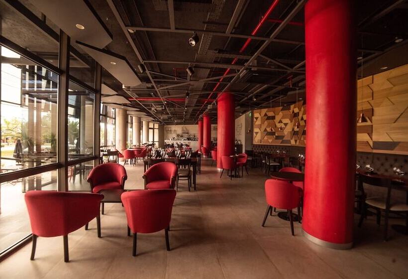 هتل Estilo Mb  Villa Carlos Paz