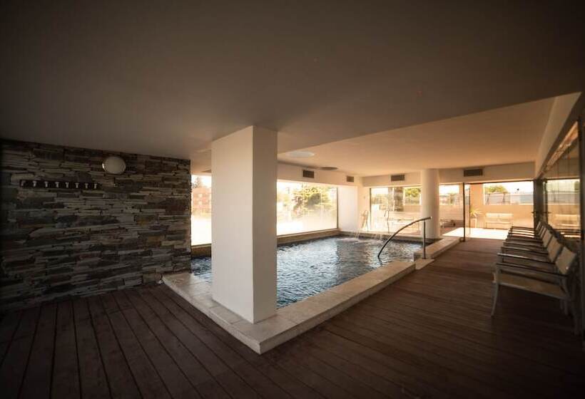 هتل Estilo Mb  Villa Carlos Paz