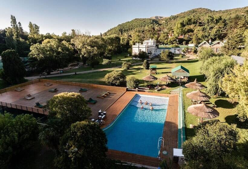 هتل Hostal Cruz Chica