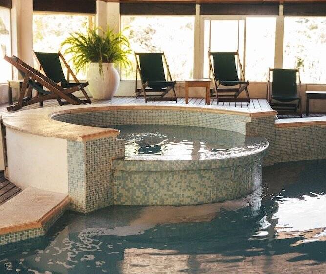 هتل Hostal Cruz Chica