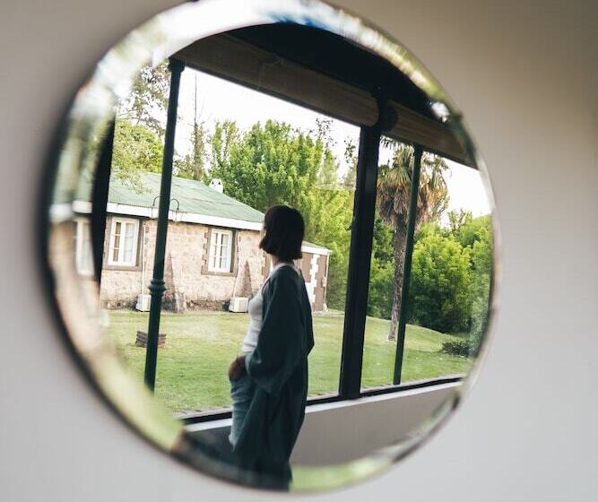 هتل Hostal Cruz Chica