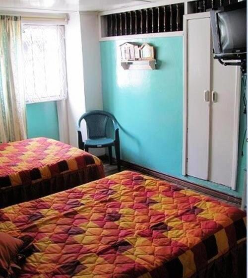 호텔 Hostal Yumbo Imperial