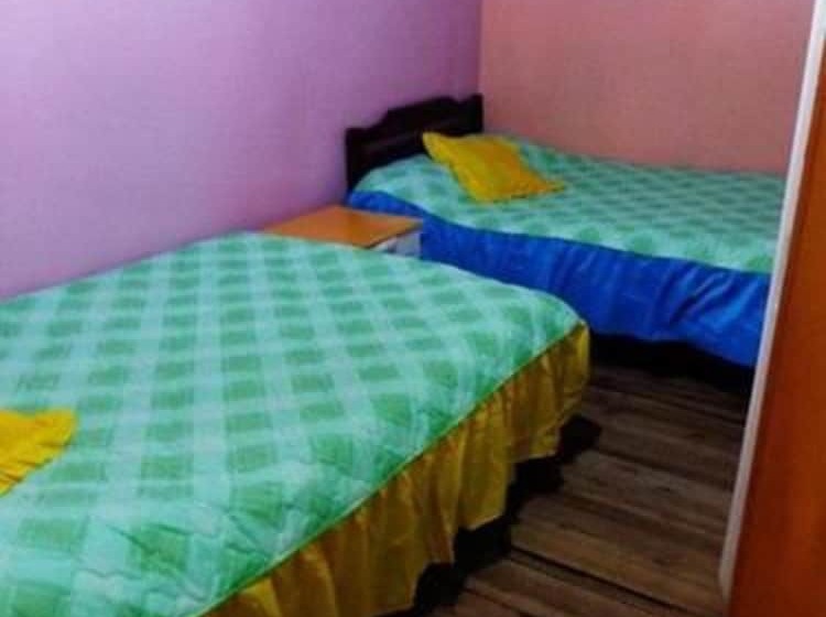 هتل Hostal Yumbo Imperial