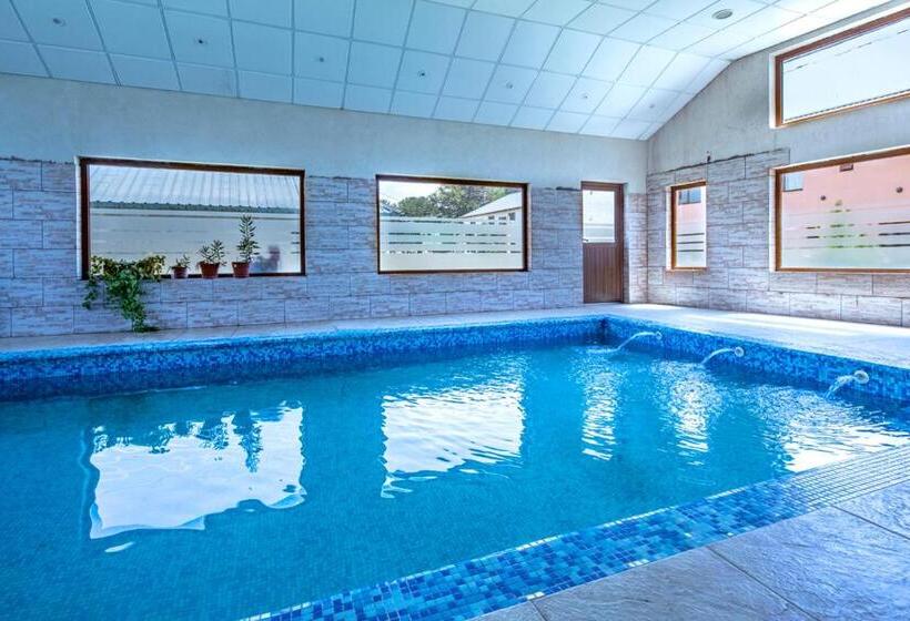 Отель Hosteria Quiñe