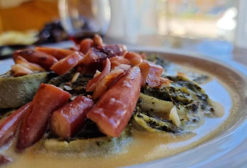 Отель Hosteria Quiñe