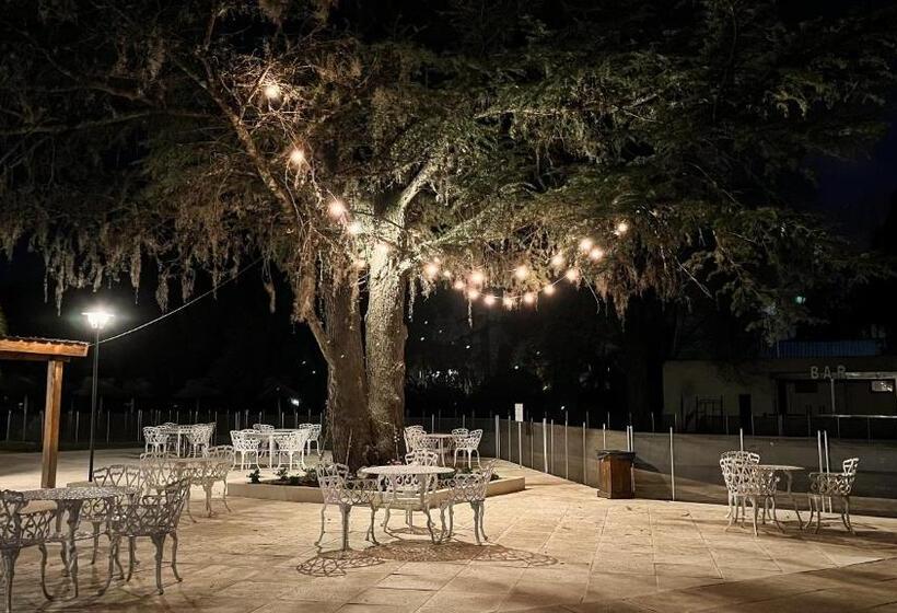 호텔 Howard Johnson Resort & Spa Escobar