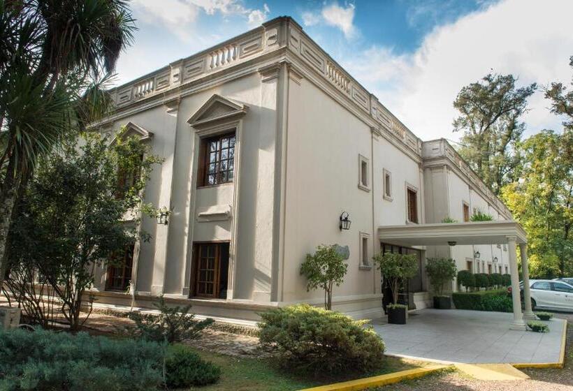 호텔 Howard Johnson Resort & Spa Escobar