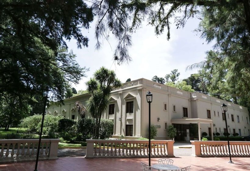 호텔 Howard Johnson Resort & Spa Escobar