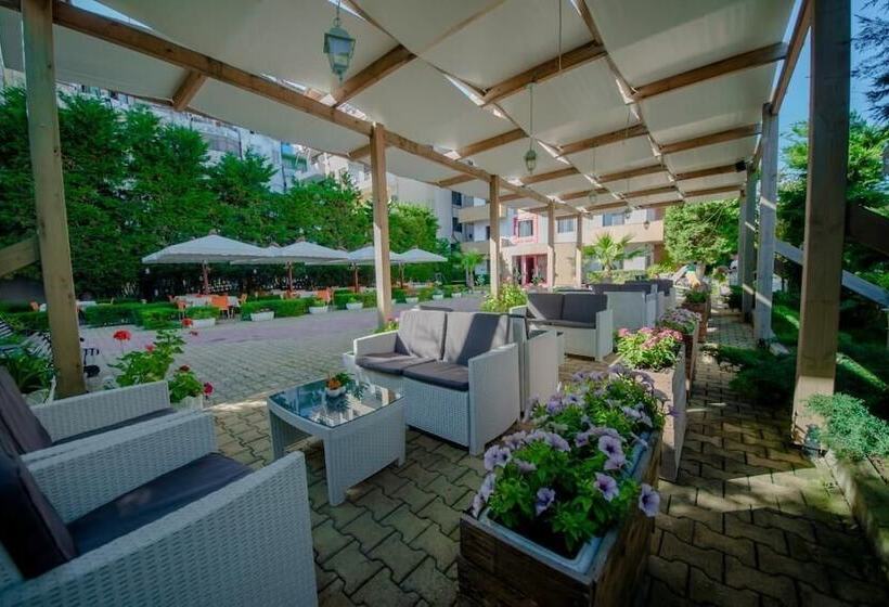 בית מלון כפרי Kadrisa