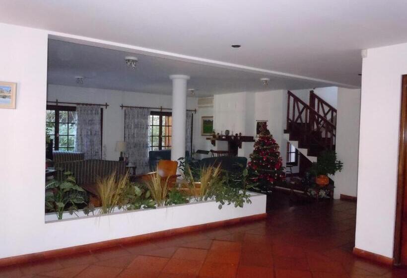 ホテル Las Araucarias