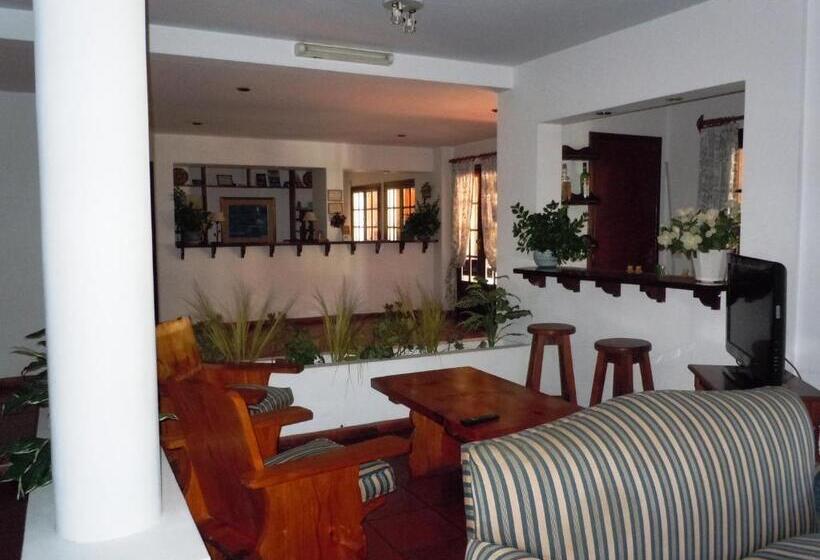 ホテル Las Araucarias