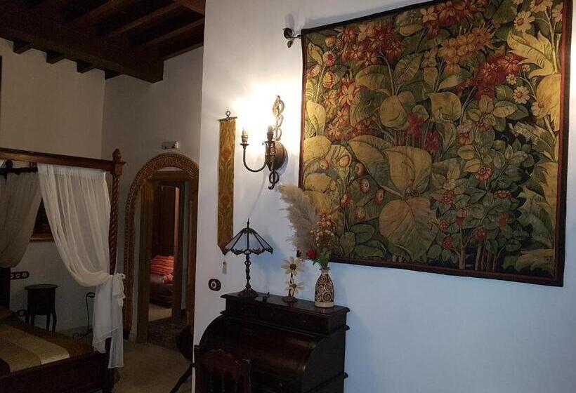 هتل Pensión Alfin