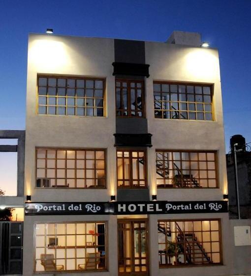 Отель Portal Del Río