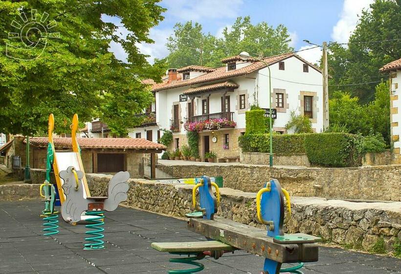 هتل Posada Revolgo