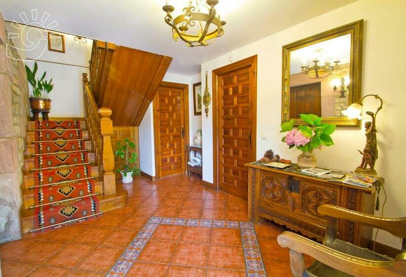 هتل Posada Revolgo