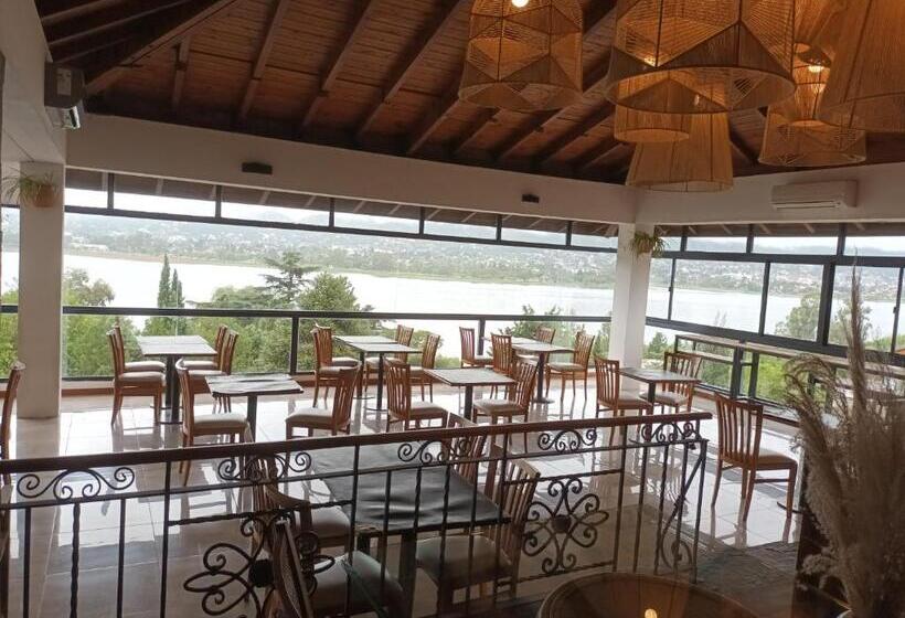 هتل Tagore Suites