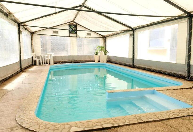 בית מלון כפרי Temu