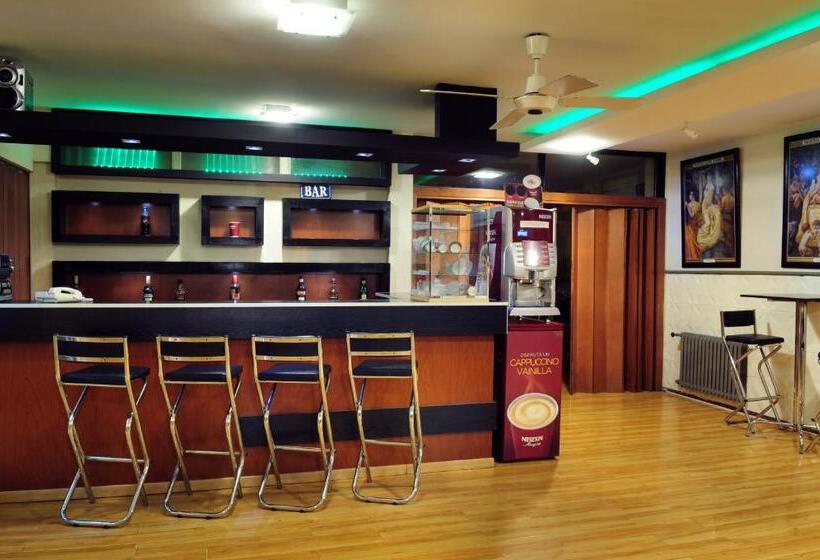 בית מלון כפרי Temu