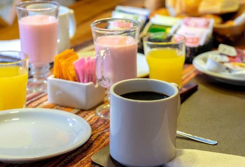 هتل Valeria House Rental Suites