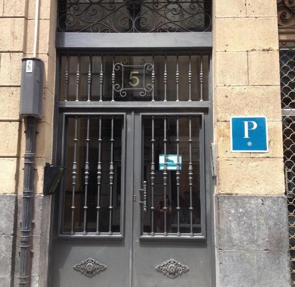 ホテル Zubia Urban Rooms