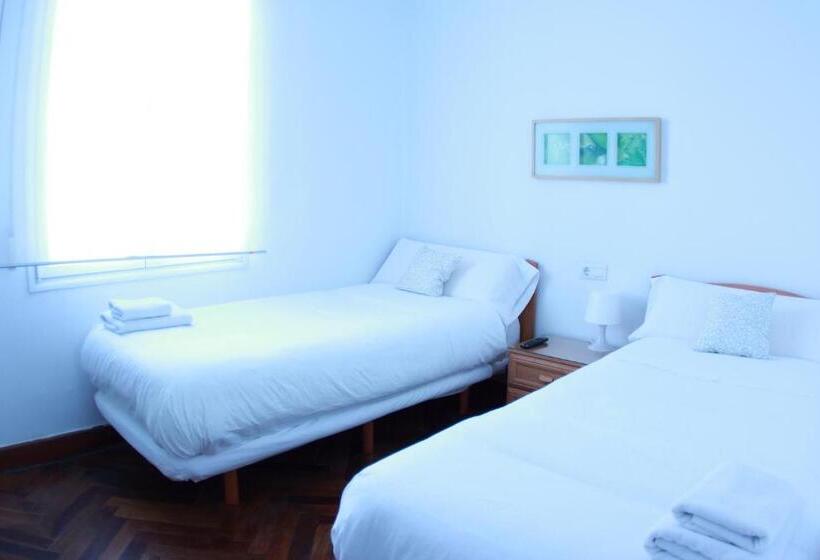 ホテル Zubia Urban Rooms