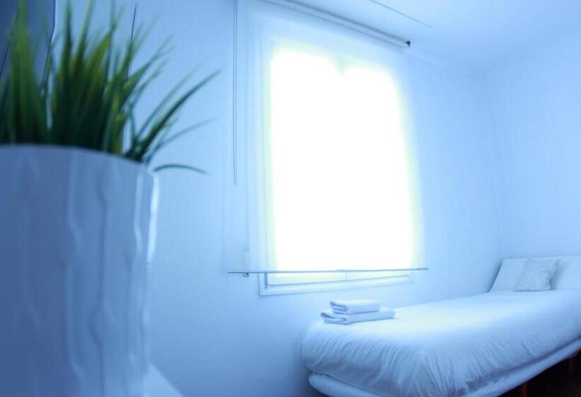 ホテル Zubia Urban Rooms