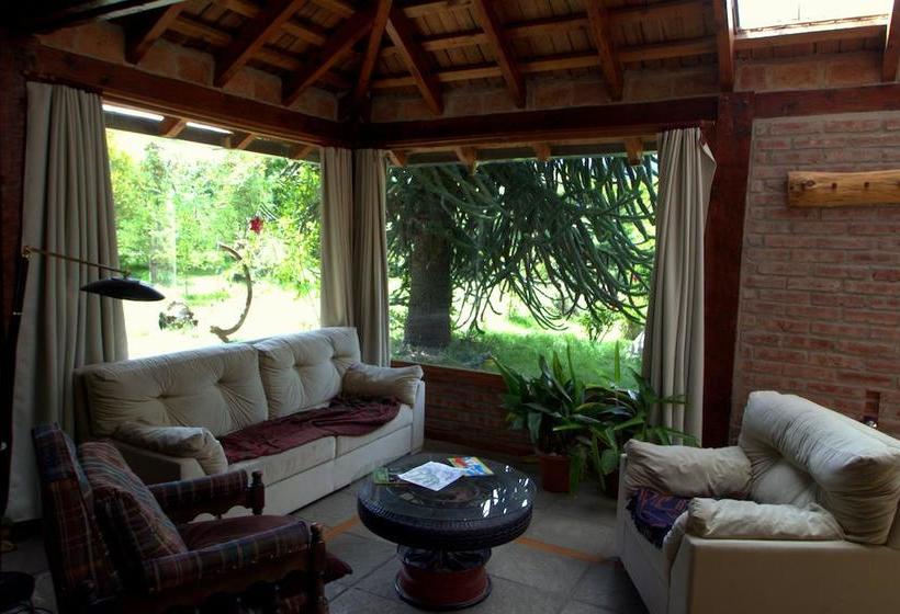 هاستل Huala Hosteria