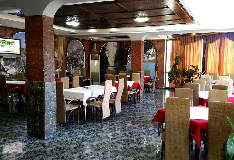 Ramis Hotel & Outdoor Sports Center