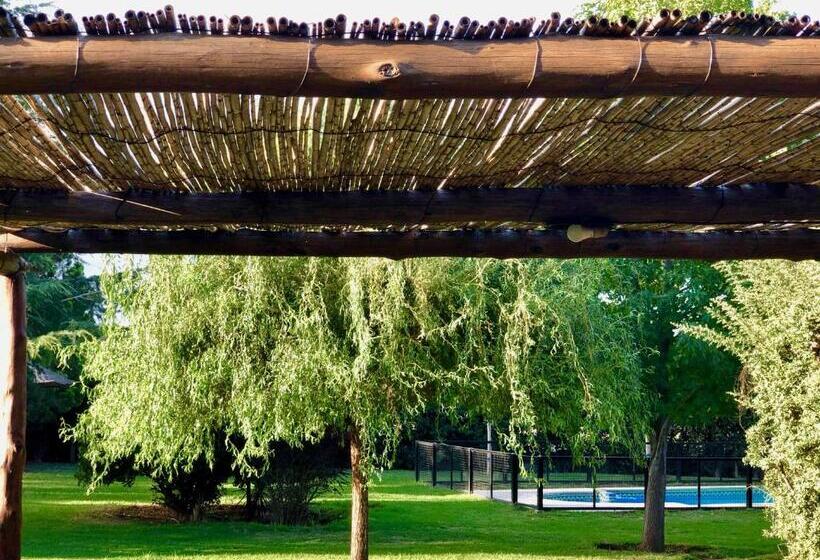 اقامتگاه Cabaña La Martina