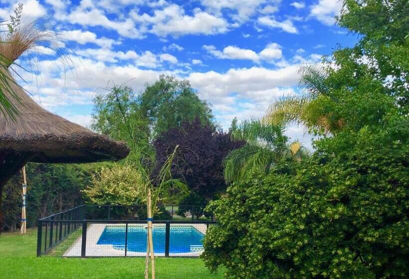 اقامتگاه Cabaña La Martina