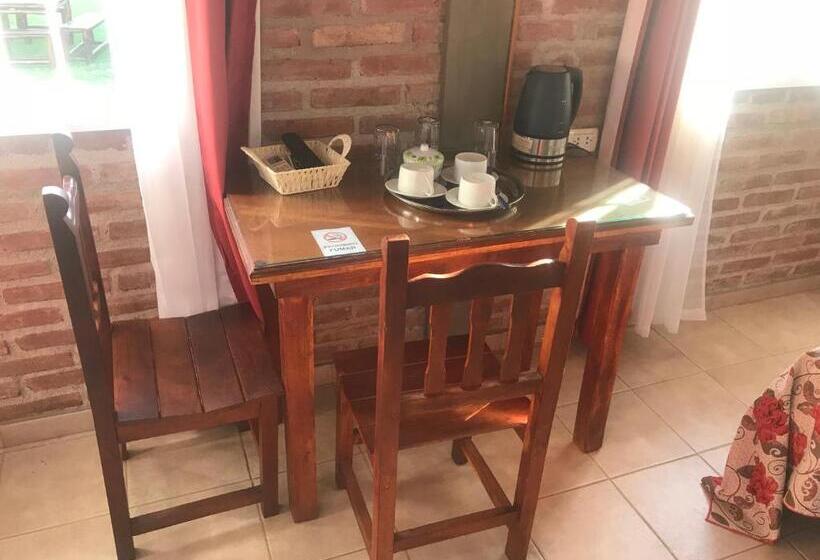 اقامتگاه Cabaña La Martina