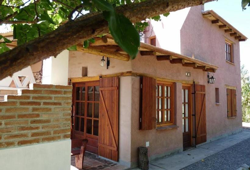 اقامتگاه Cabañas Luna Y Sol