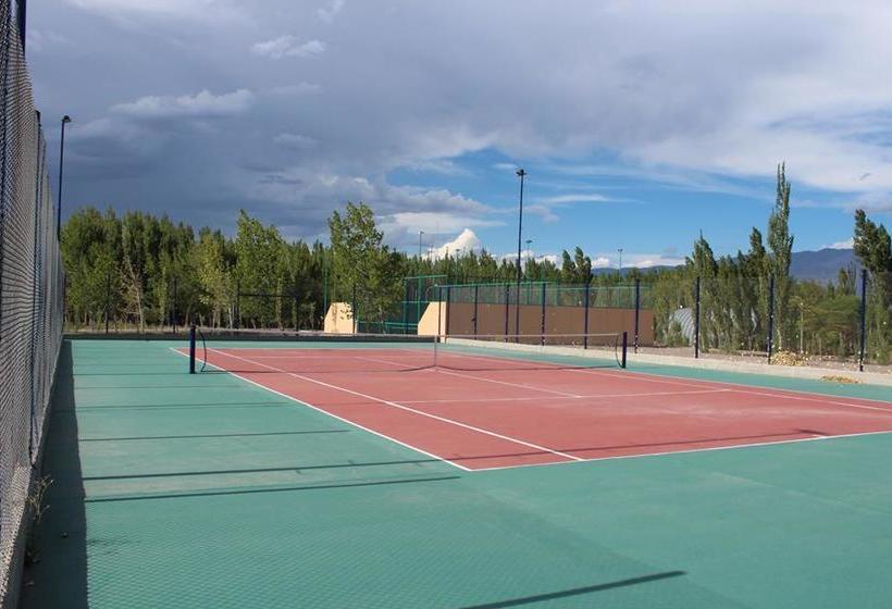 منتجع La Vicuñita Hotel & Cabañas