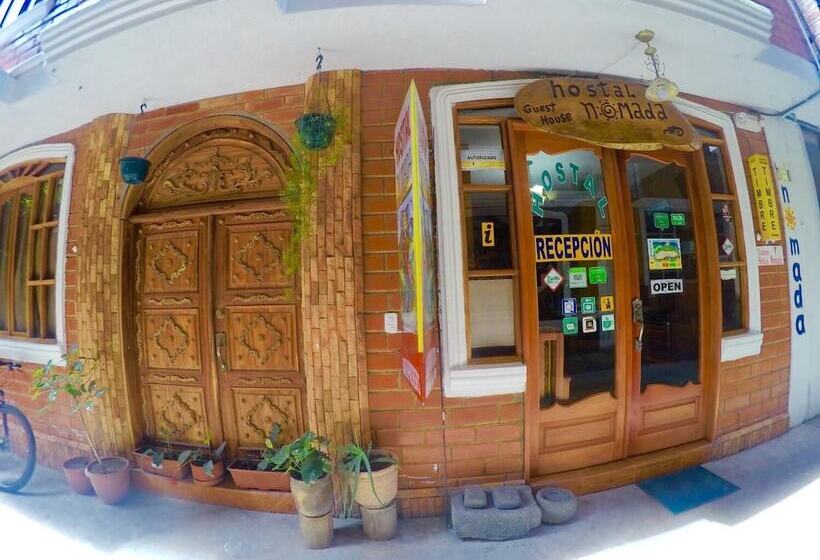 هاستل Hostal Nomada