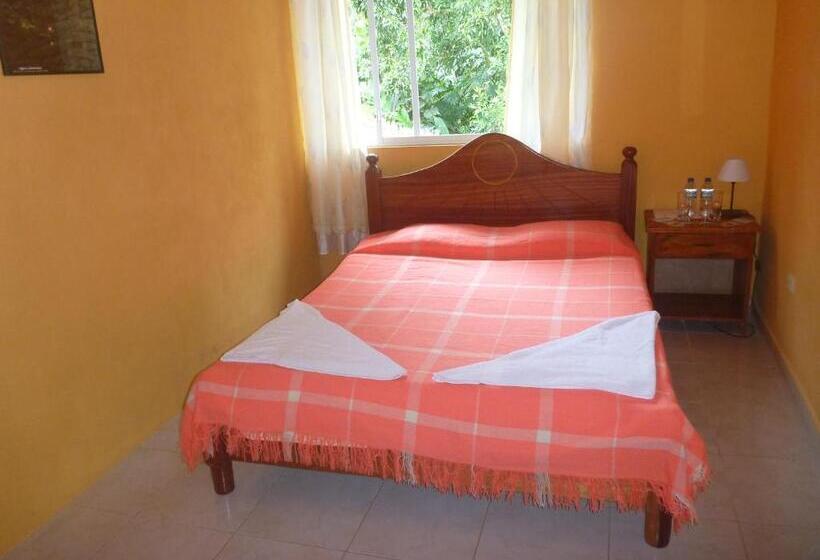 호스텔 Hostal Tena ñaui