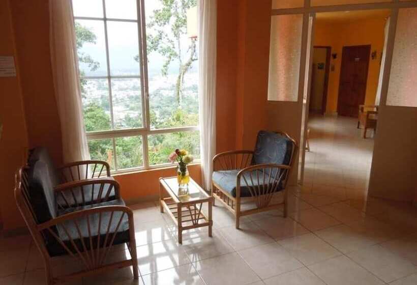 Общежитие Hostal Tena ñaui