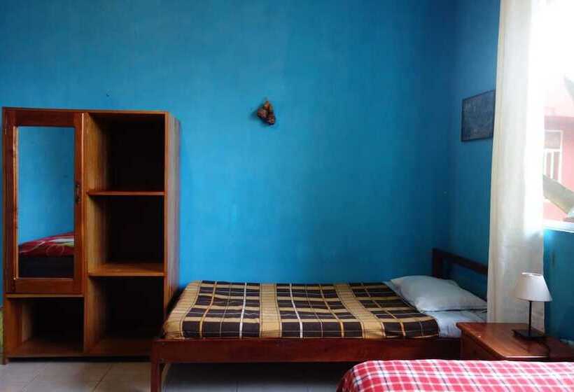 هاستل Hostal Tena ñaui