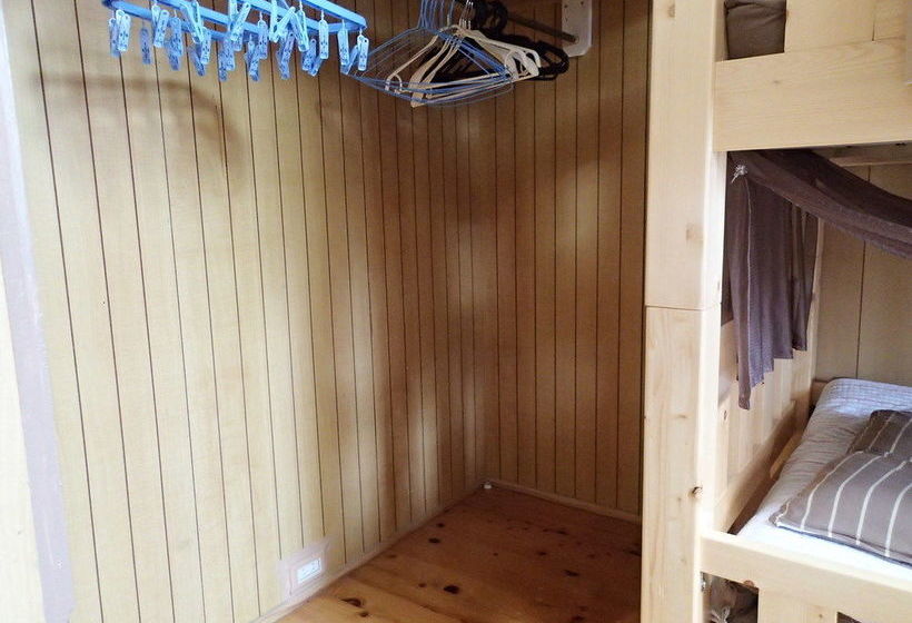 Okinawa Guest House Fushinuyauchi  Hostel