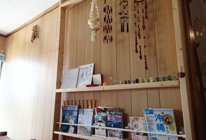 Okinawa Guest House Fushinuyauchi  Hostel