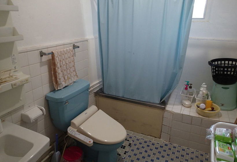 Okinawa Guest House Fushinuyauchi  Hostel