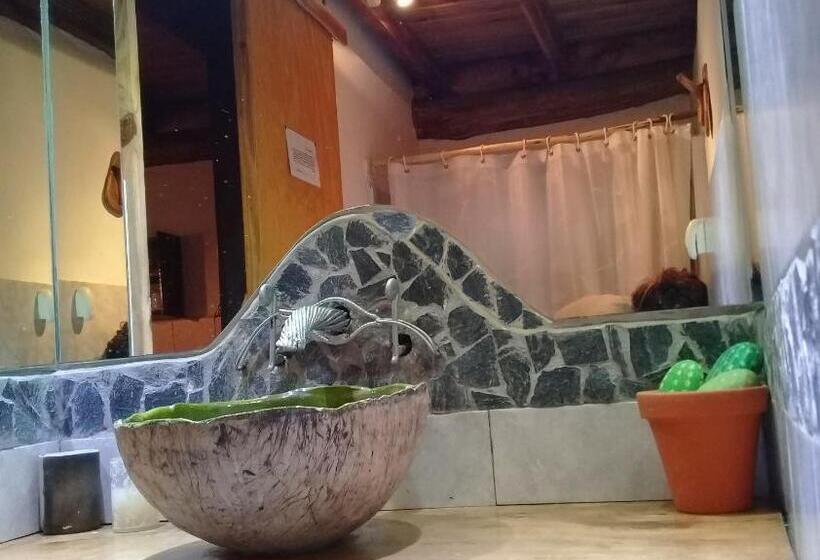 تختخواب و صبحانه Cabañas Las Moras